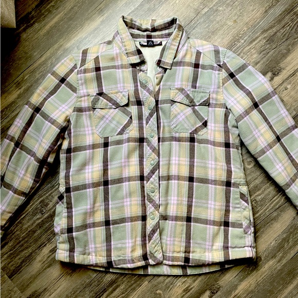 Swiss Tech Jackets & Blazers - Swiss tech shacket with pockets and super soft lining, size large, 12-14.